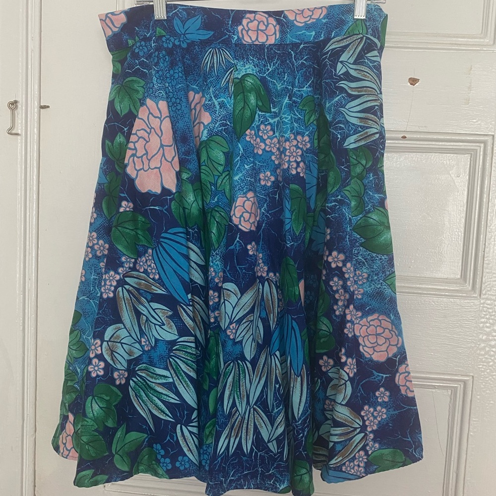 Mode Merr Proper Circle Skirt